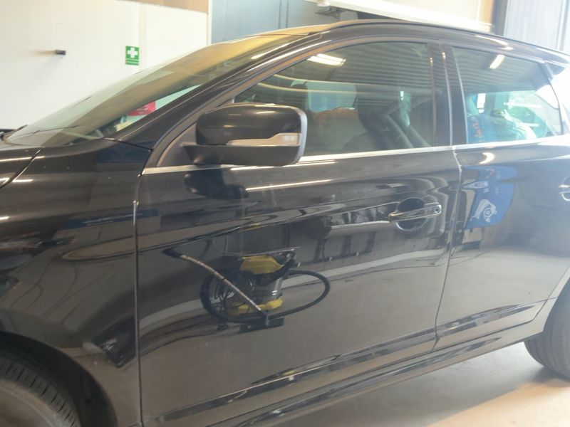 Volvo XC60 2.4 D4 Momentum AWD 2017 – снимка 4