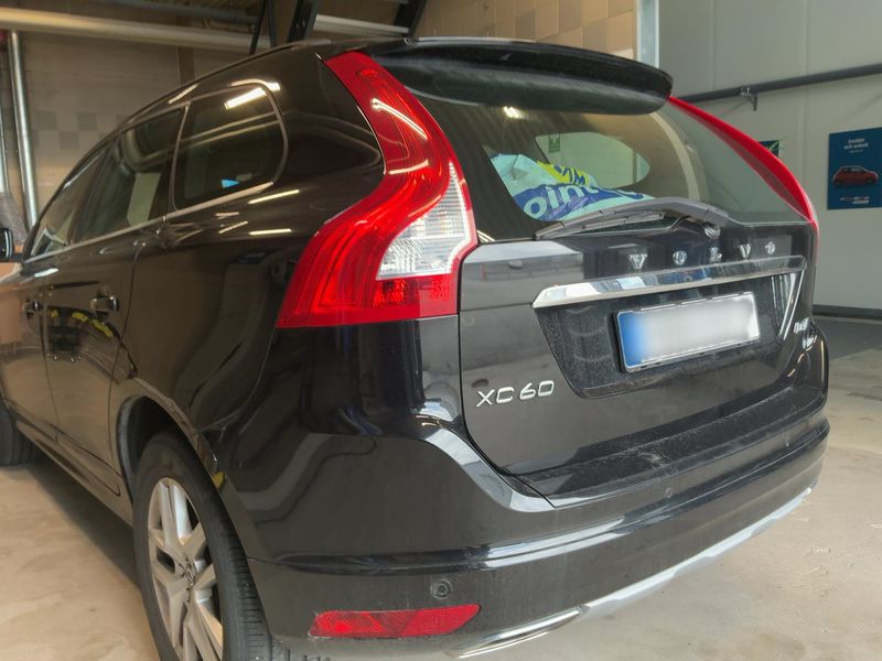 Volvo XC60 2.4 D4 Momentum AWD 2017 – снимка 6