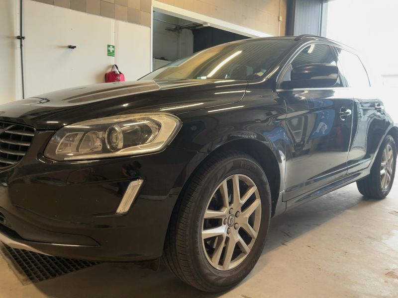 Volvo XC60 2.4 D4 Momentum AWD 2017 – снимка 2