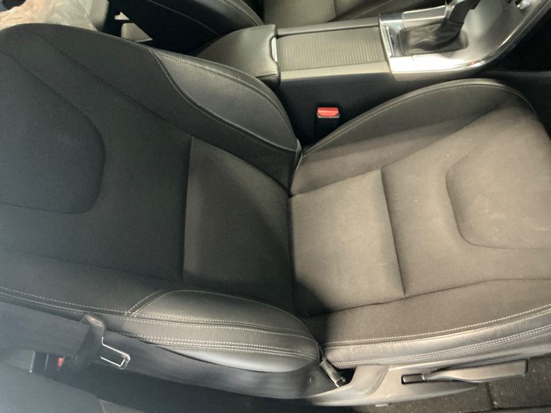 Volvo XC60 2.4 D4 Momentum AWD 2017 – снимка 22