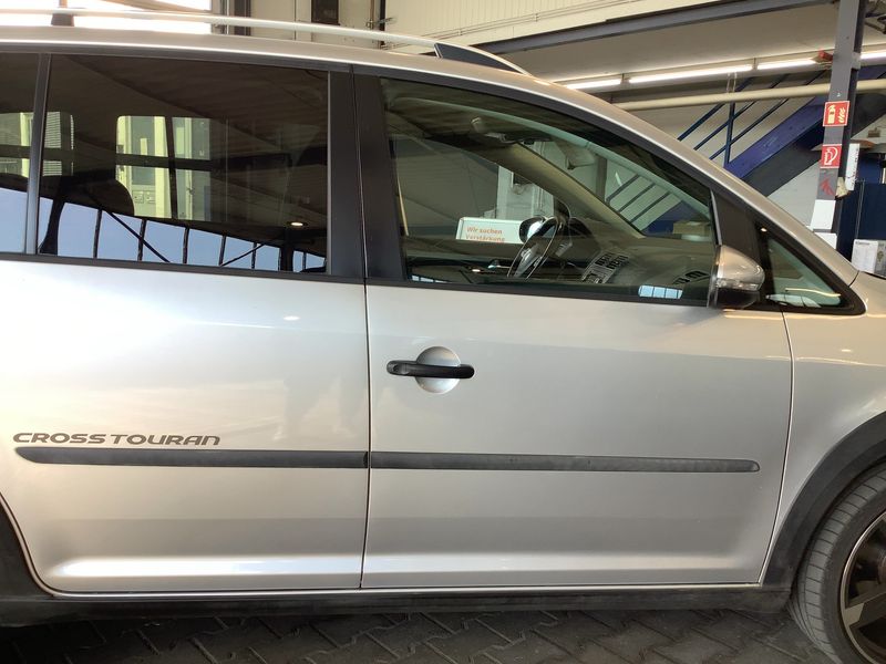 Volkswagen Touran 1.4 TSI CrossTouran 2011 – снимка 10