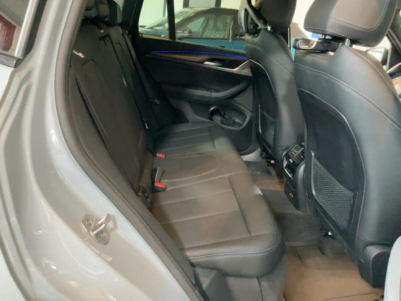 BMW X3 xDrive 20d Mild-Hybrid M Sport 2024 – снимка 20