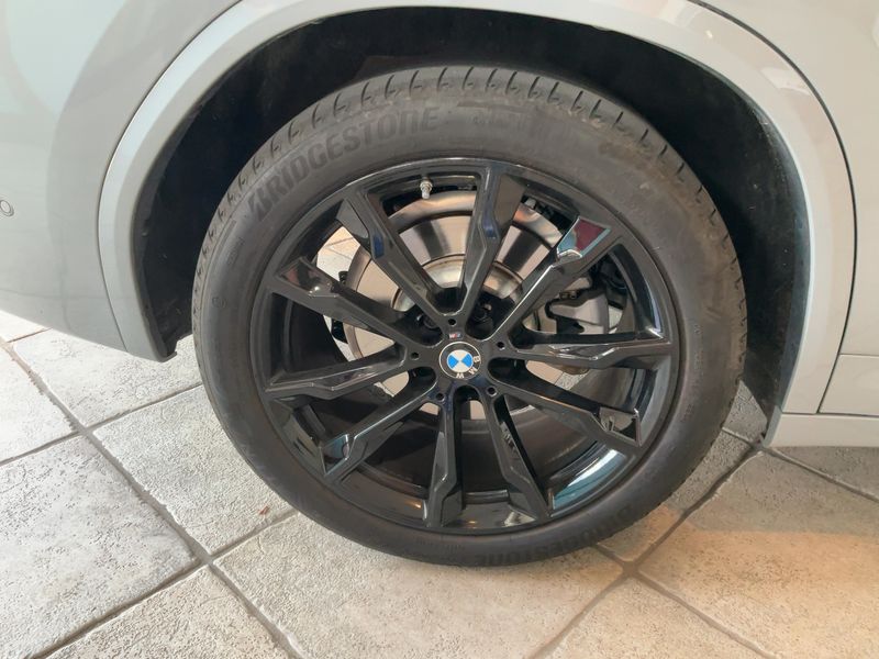 BMW X3 xDrive 20d Mild-Hybrid M Sport 2024 – снимка 9