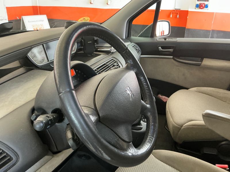 Peugeot 807 2.0 HDi ST Pack 2007 – снимка 33