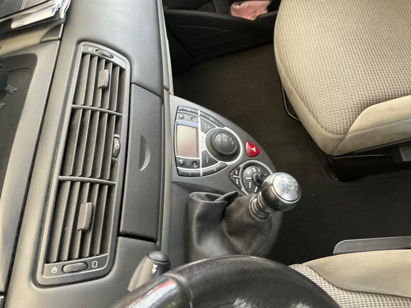 Peugeot 807 2.0 HDi ST Pack 2007 – снимка 30