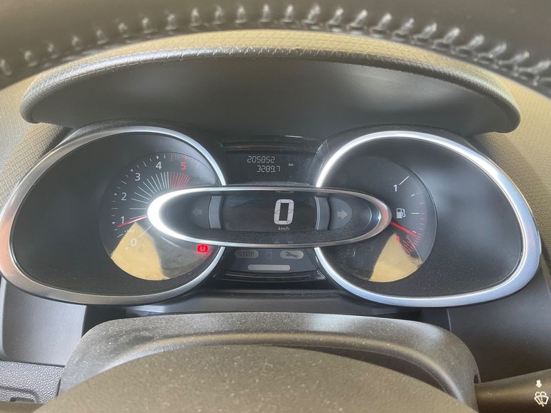 Renault Clio 1.5 dCi Duel 2016 – снимка 18