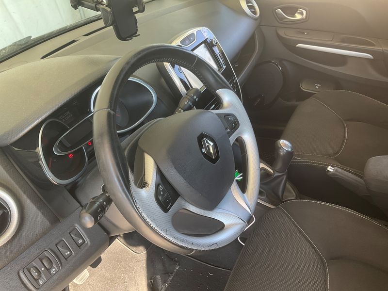 Renault Clio 1.5 dCi Duel 2016 – снимка 23