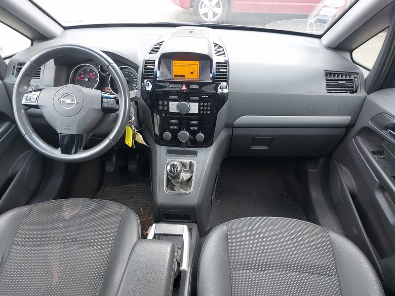 Opel Zafira 1.7 CDTI Cosmo Pack 2008 – снимка 11