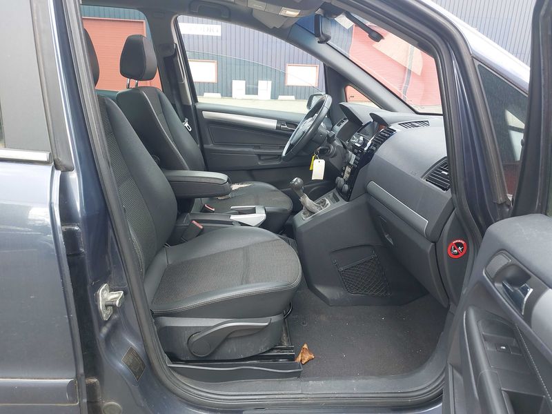 Opel Zafira 1.7 CDTI Cosmo Pack 2008 – снимка 10