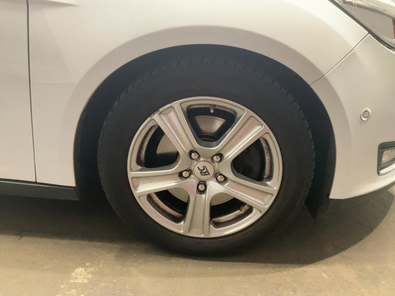 Ford Focus 2.0 TDCi Titanium 2015 – снимка 11