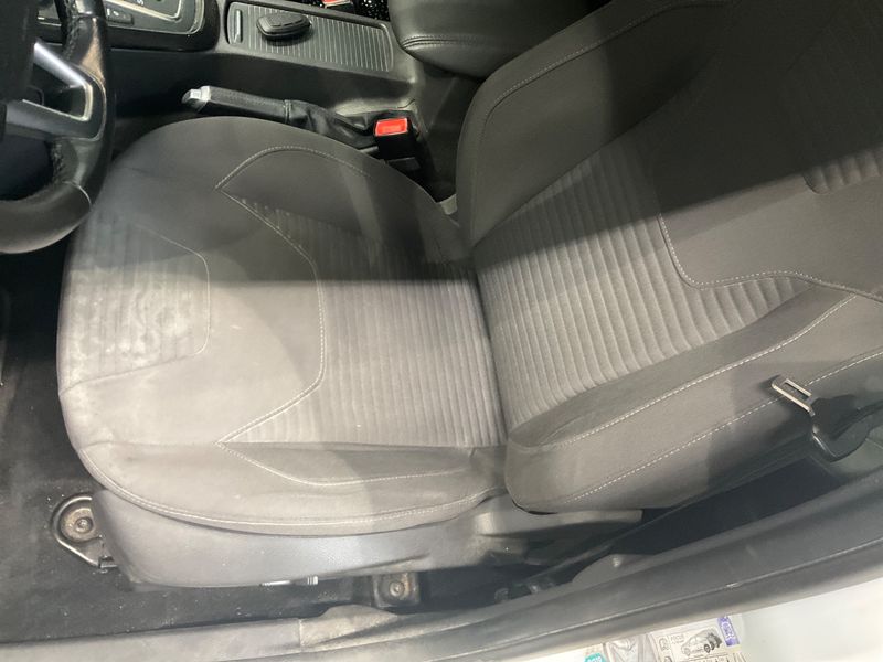Ford Focus 2.0 TDCi Titanium 2015 – снимка 23
