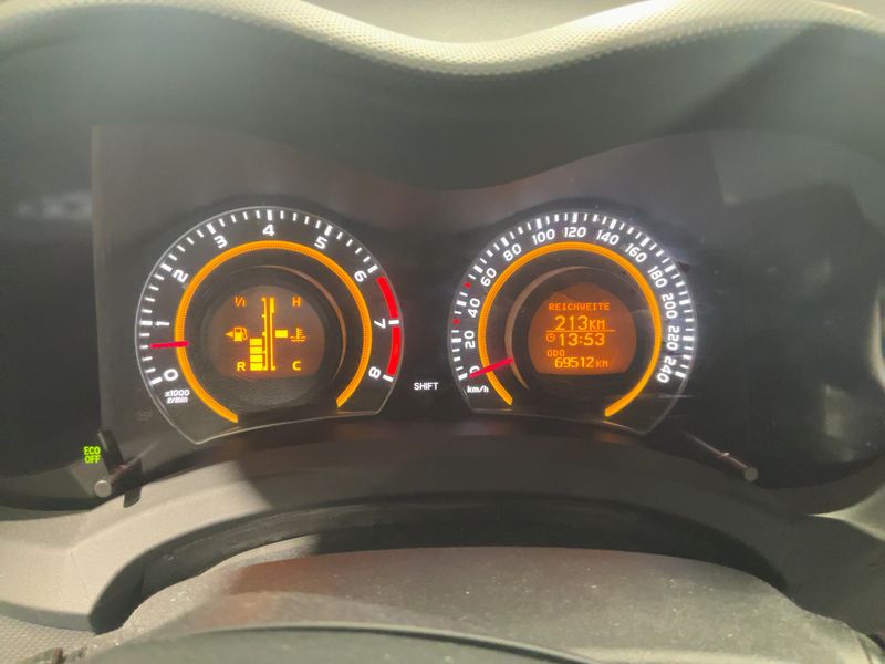 Toyota Auris 1.3 Basis 2012 – снимка 19