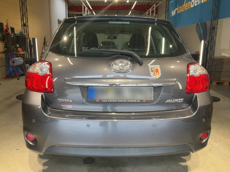 Toyota Auris 1.3 Basis 2012 – снимка 7