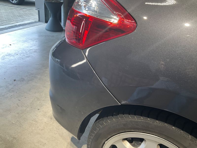 Toyota Auris 1.3 Basis 2012 – снимка 34