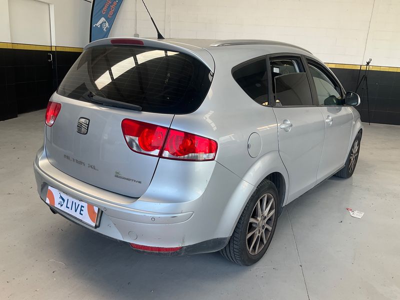 Seat Altea 1.6 TDI Style Ecomotive 2011 – снимка 2