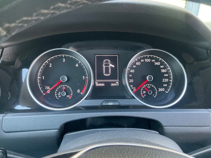 Volkswagen Golf VII 1.6 TDI Highline BlueMotion Tech 2013 – снимка 13