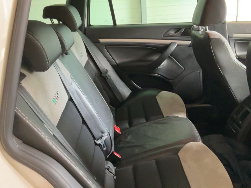 Skoda Octavia 2.0 TDI RS 2011 – снимка 19