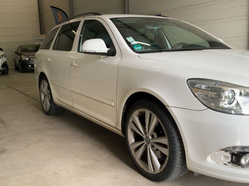Skoda Octavia 2.0 TDI RS 2011 – снимка 12