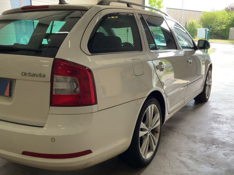 Skoda Octavia 2.0 TDI RS 2011 – снимка 8