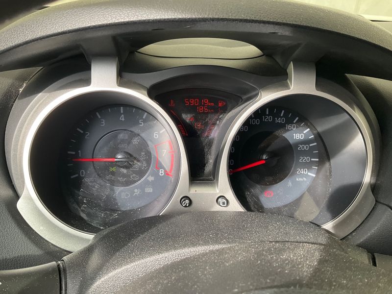 Nissan Juke 1.6 Juke 2013 – снимка 18