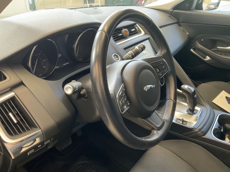 Jaguar E-Pace D150 AWD 2020 – снимка 25