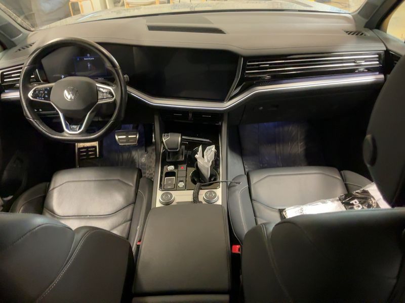 Volkswagen Touareg 3.0 eHybrid R 4Motion 2020 – снимка 17