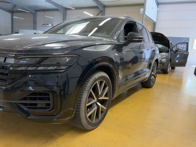 Volkswagen Touareg 3.0 eHybrid R 4Motion 2020 – снимка 2