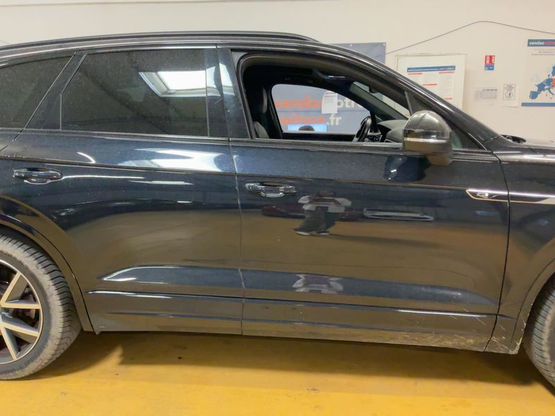 Volkswagen Touareg 3.0 eHybrid R 4Motion 2020 – снимка 10