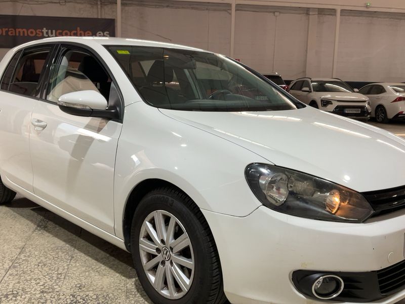 Volkswagen Golf VI 1.6 TDI Advance 2010 – снимка на щета