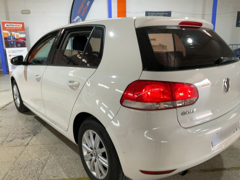 Volkswagen Golf VI 1.6 TDI Advance 2010 – снимка на щета