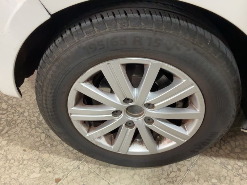 Volkswagen Golf VI 1.6 TDI Advance 2010 – снимка 19