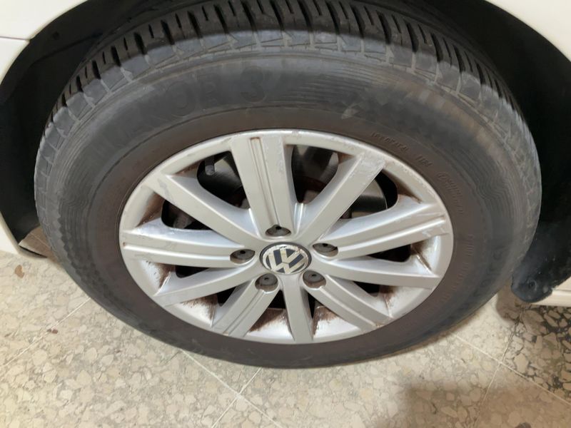Volkswagen Golf VI 1.6 TDI Advance 2010 – снимка 17