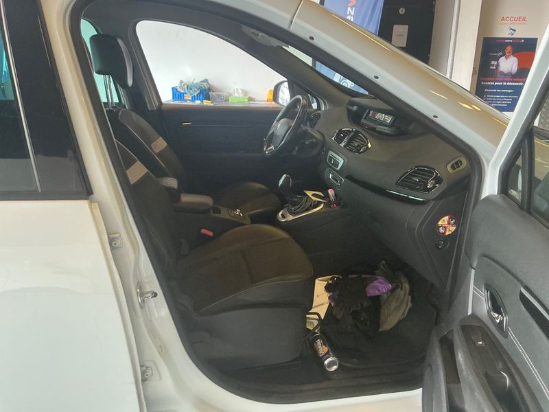 Renault Scenic 1.5 dCi Business 2015 – снимка 3