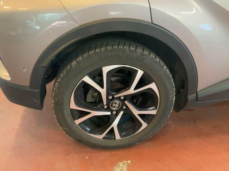 Toyota C-HR 1.2 Turbo Graphic 2017 – снимка 9