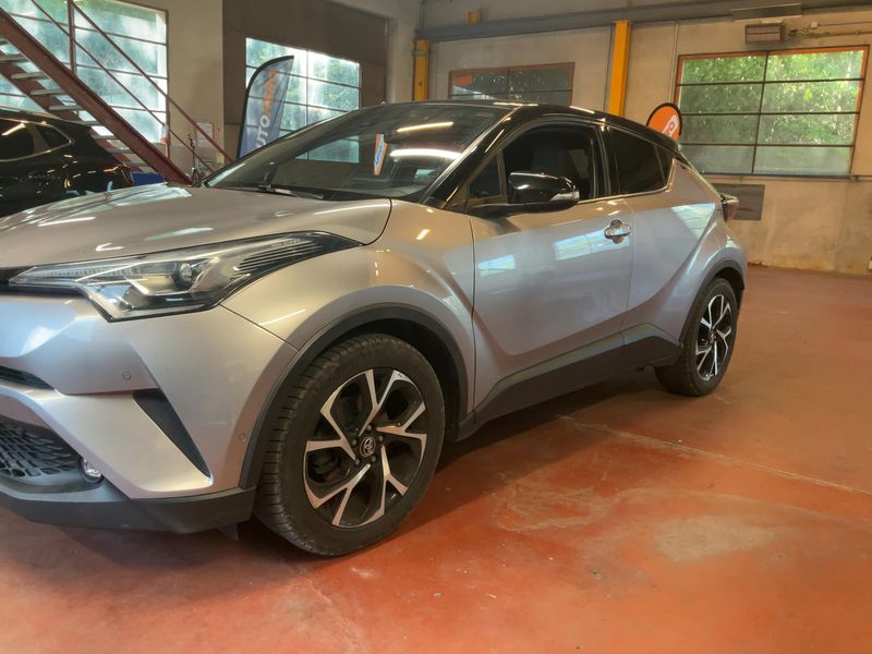 Toyota C-HR 1.2 Turbo Graphic 2017 – снимка 2