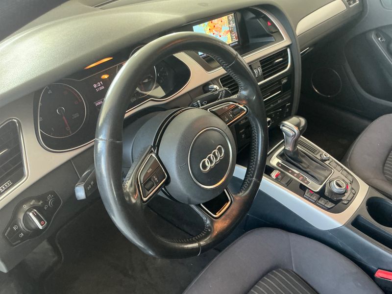 Audi A4 2.0 TDI Ambiente 2018 – снимка 22