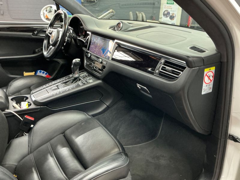 Porsche Macan Turbo 2019 – снимка 24