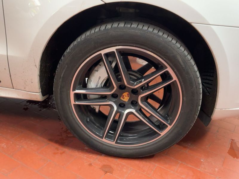 Porsche Macan Turbo 2019 – снимка 11