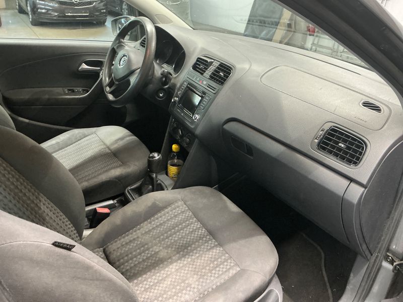 Volkswagen Polo 1.0 Edition BlueMotion Tech 2014 – снимка 3