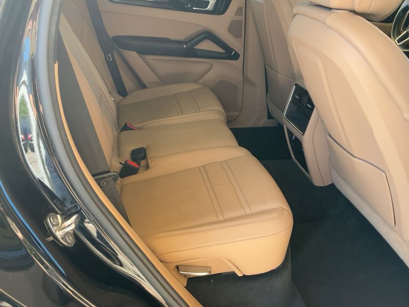 Porsche Cayenne E-Hybrid 2021 – снимка 19