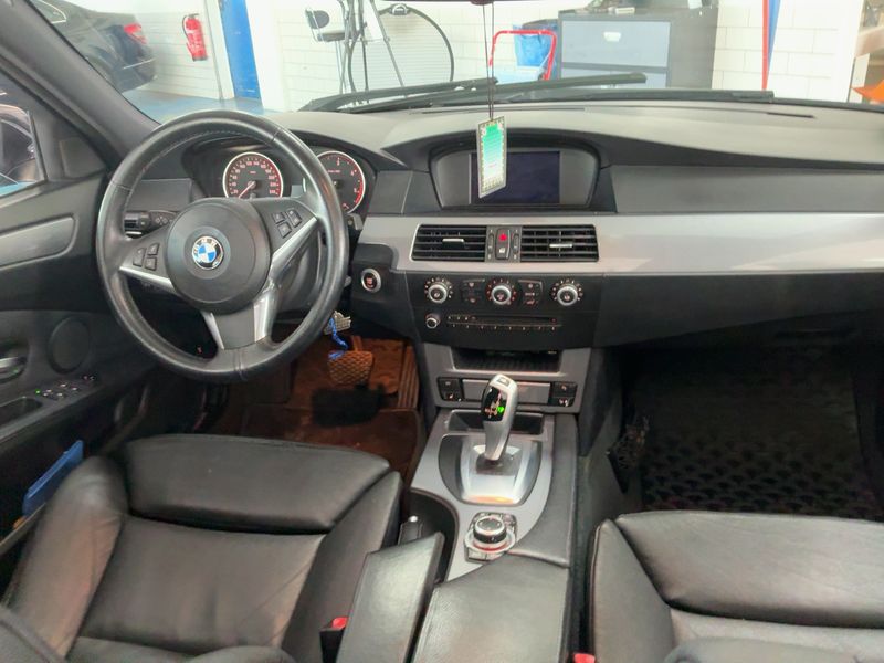 BMW 5er 520d 2010 – снимка 12