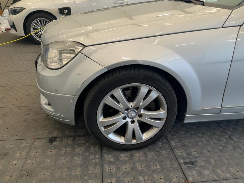 Mercedes-Benz C-Klasse C 220 CDI T BlueEfficiency Avantgarde 2010 – снимка 17