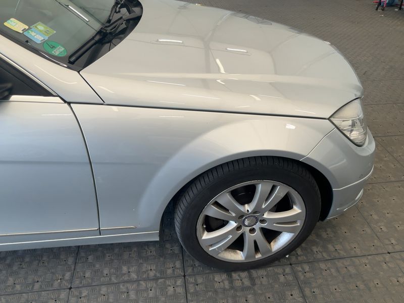 Mercedes-Benz C-Klasse C 220 CDI T BlueEfficiency Avantgarde 2010 – снимка 8