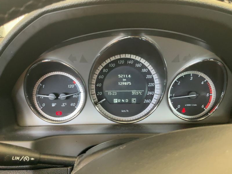 Mercedes-Benz C-Klasse C 220 CDI T BlueEfficiency Avantgarde 2010 – снимка 13