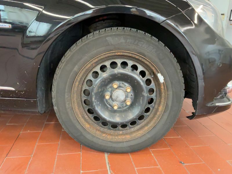 Mercedes-Benz C-Klasse C 220 CDI T BlueEfficiency Avantgarde 2011 – снимка 20