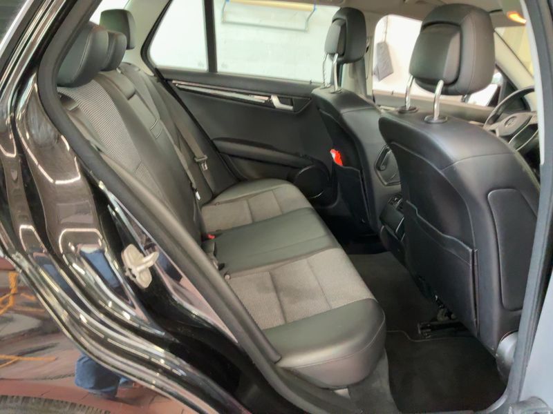 Mercedes-Benz C-Klasse C 220 CDI T BlueEfficiency Avantgarde 2011 – снимка 14