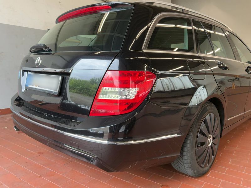 Mercedes-Benz C-Klasse C 220 CDI T BlueEfficiency Avantgarde 2011 – снимка на щета