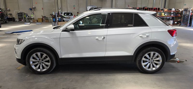 Volkswagen T-Roc 1.6 TDI Advance 2019 – снимка 4