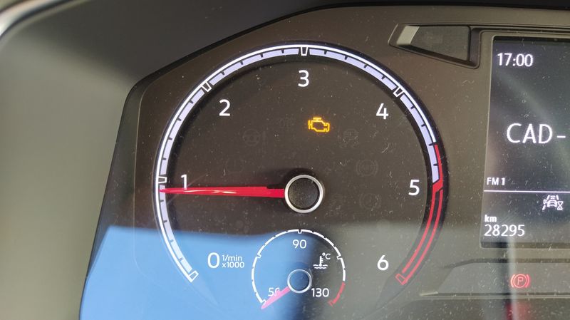 Volkswagen T-Roc 1.6 TDI Advance 2019 – снимка 22