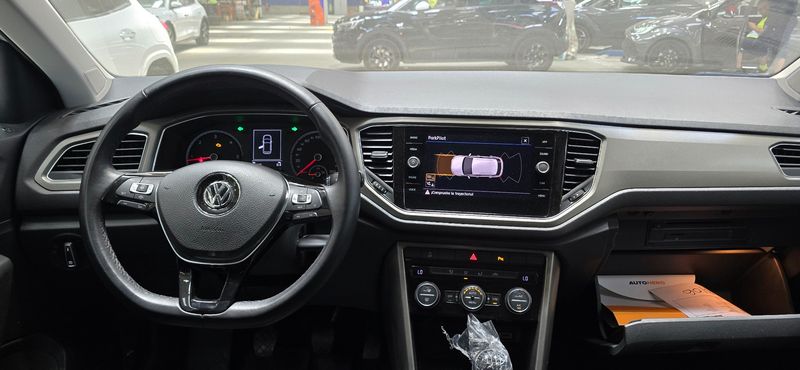 Volkswagen T-Roc 1.6 TDI Advance 2019 – снимка 17